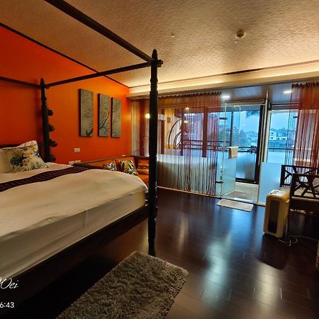 羅東鎮 Mystery13 Bed & Breakfast エクステリア 写真