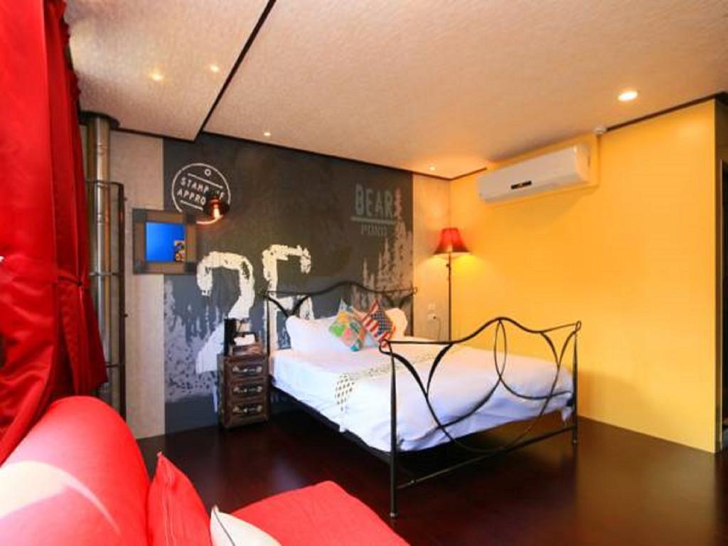 羅東鎮 Mystery13 Bed & Breakfast エクステリア 写真